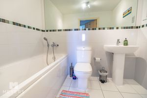 Photo 19- click for photo gallery